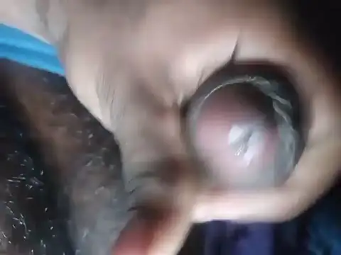 Snapshot of walkolla28 chatting on 02-21-26, 05:30 walkolla28 online show from 02-21-26, 05:30