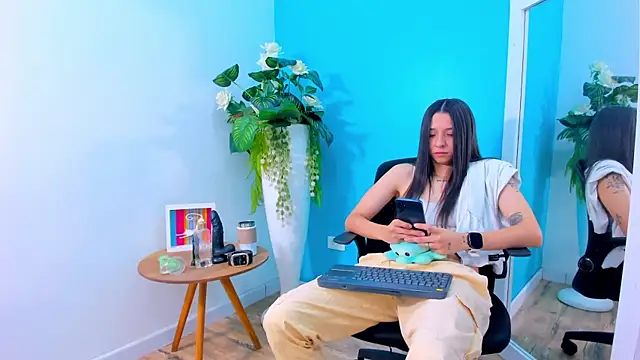 ViictoriiaSaenz online show from 03-05-26, 04:08