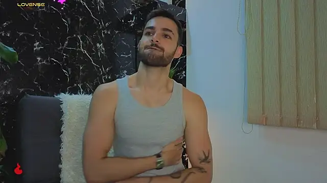 Snapshot of Apolo_lux1 chatting on 01-16-26, 02:37 Apolo lux1 online show from 01-16-26, 02:37