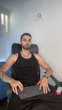 Snapshot of Apolo_lux1 chatting on 03-10-26, 10:04 Apolo lux1 online show from 03-10-26, 10:04