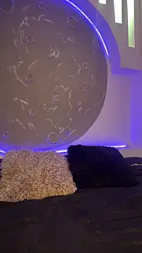 Snapshot of Apolo_lux1 chatting on 04-01-26, 08:50 Apolo lux1 online show from 04-01-26, 08:50