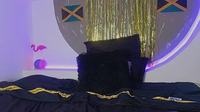 Snapshot of Apolo_lux1 chatting on 04-12-26, 08:03 Apolo lux1 online show from 04-12-26, 08:03