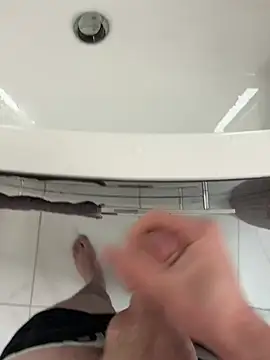 raph5666 online show from 03-25-26, 02:56