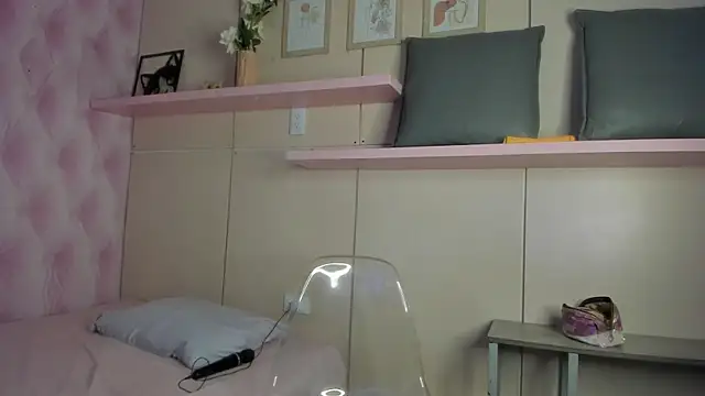 Snapshot of _BellaBliss chatting on 01-15-26, 07:06 BellaBliss online show from 01-15-26, 07:06