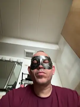 Snapshot of July_Cubita chatting on 02-28-26, 02:18 July Cubita online show from 02-28-26, 02:18