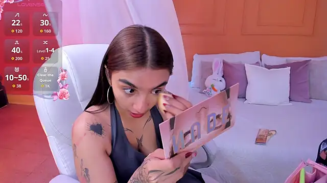 Snapshot of Abriil_cutee chatting on 07-18-26, 02:21 Abriil cutee online show from 07-18-26, 02:21
