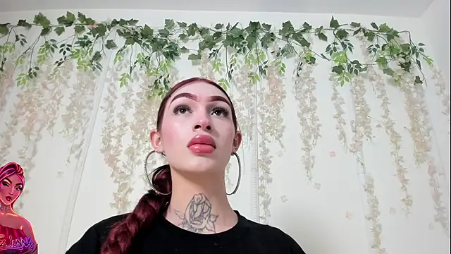 Snapshot of lizz_lunna chatting on 07-06-26, 08:55 lizz lunna online show from 07-06-26, 08:55