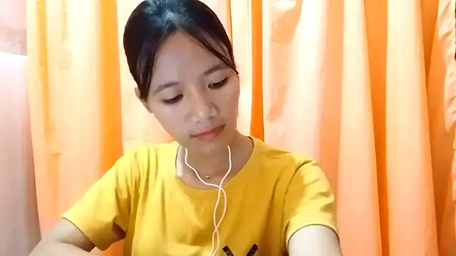 HeleneAly online show from 01-12-26, 01:49