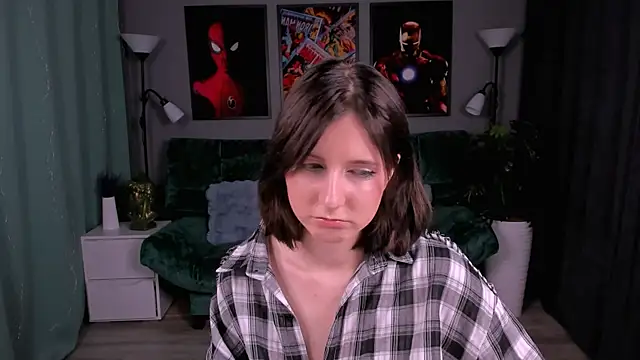 KikaOsterman online show from 02-10-26, 06:45