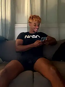 Axel black10 online show from 01-12-26, 11:59