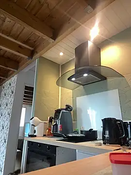 Axel black10 online show from 03-08-26, 09:24