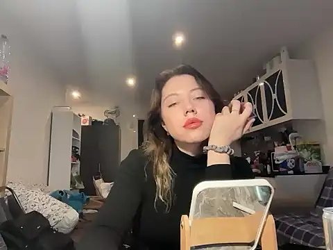 Snapshot of Luxerin chatting on 03-01-26, 05:26 Luxerin online show from 03-01-26, 05:26