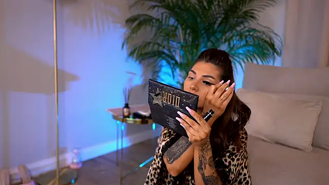 Snapshot of Tinydoll_XO chatting on 02-28-26, 03:46 Tinydoll XO online show from 02-28-26, 03:46