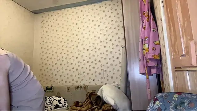 Snapshot of KerieDitti chatting on 01-14-26, 02:12 KerieDitti online show from 01-14-26, 02:12