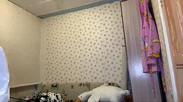 Snapshot of KerieDitti chatting on 01-15-26, 02:10 KerieDitti online show from 01-15-26, 02:10