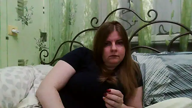 Snapshot of DarkRose0104 chatting on 01-12-26, 04:12 DarkRose0104 online show from 01-12-26, 04:12