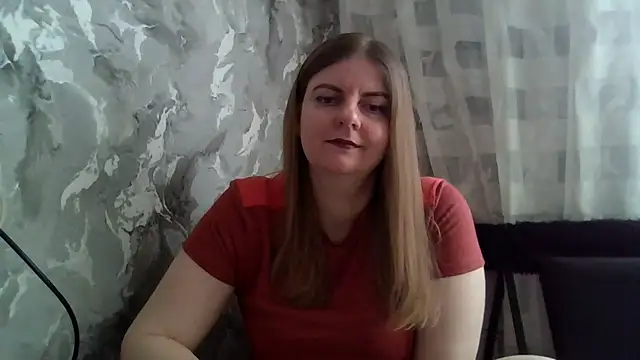 Snapshot of DarkRose0104 chatting on 02-13-26, 06:53 DarkRose0104 online show from 02-13-26, 06:53