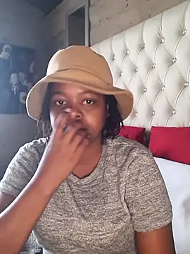 Snapshot of bigboobylicious chatting on 03-21-26, 10:09 bigboobylicious online show from 03-21-26, 10:09