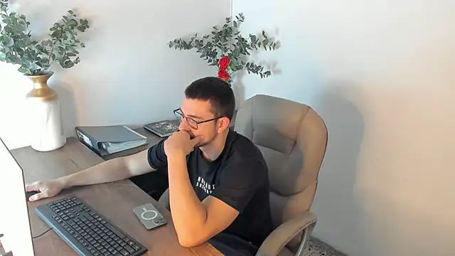 Snapshot of Jay_Grip chatting on 02-27-26, 02:17 Jay Grip online show from 02-27-26, 02:17