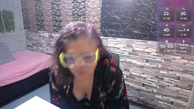 mia pazzi online show from 01-12-26, 10:48