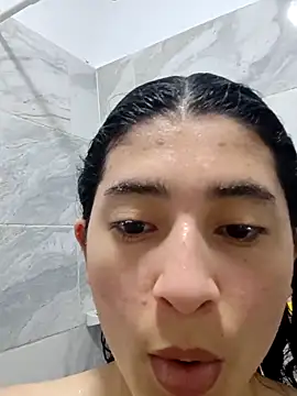 Snapshot of honeyhotgirl19 chatting on 02-07-26, 06:22 honeyhotgirl19 online show from 02-07-26, 06:22