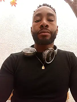 Snapshot of Dante_Knox chatting on 06-28-26, 06:14 Dante Knox online show from 06-28-26, 06:14