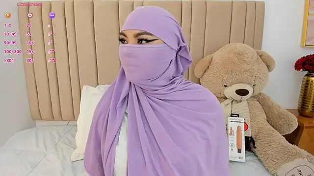 Snapshot of _seelena chatting on 02-12-26, 11:49 seelena online show from 02-12-26, 11:49