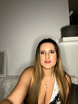 Liana-1 online show from 01-15-26, 05:27