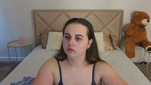 Snapshot of MikaFoxy chatting on 04-14-26, 05:24 MikaFoxy online show from 04-14-26, 05:24