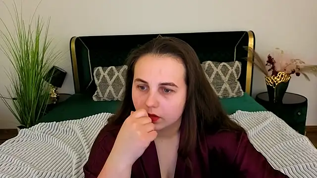 Snapshot of MikaFoxy chatting on 05-12-26, 05:48 MikaFoxy online show from 05-12-26, 05:48