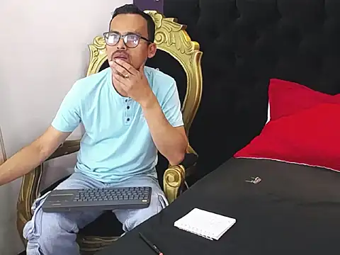 Oswalldo   online show from 03-24-26, 11:26