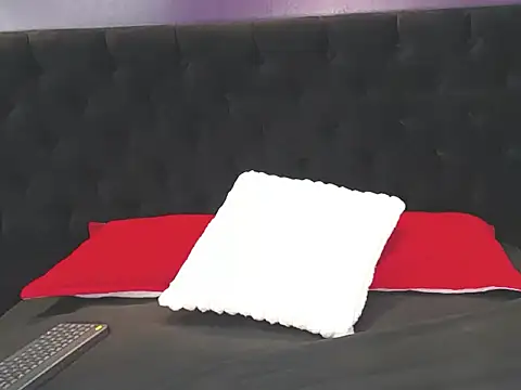 Oswalldo   online show from 03-25-26, 11:16