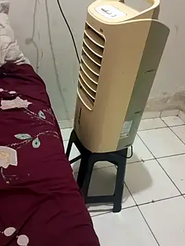      bucetuda------- online show from 01-09-26, 08:43