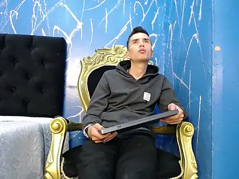 Iam Smith  online show from 02-17-26, 03:47