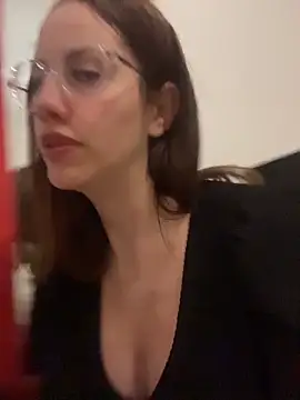 LolaSB online show from 04-11-26, 06:40