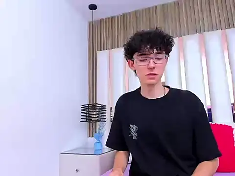 Syriussz online show from 01-10-26, 07:37