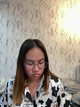 Ponthip online show from 03-10-26, 10:15