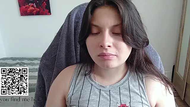 yessica gomez01 online show from 04-04-26, 07:11