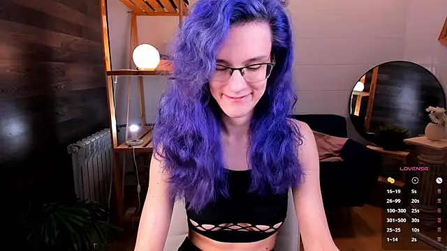 AuraLaunni online show from 06-21-26, 06:49