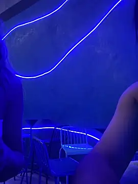 bebitas2  online show from 04-27-26, 12:08