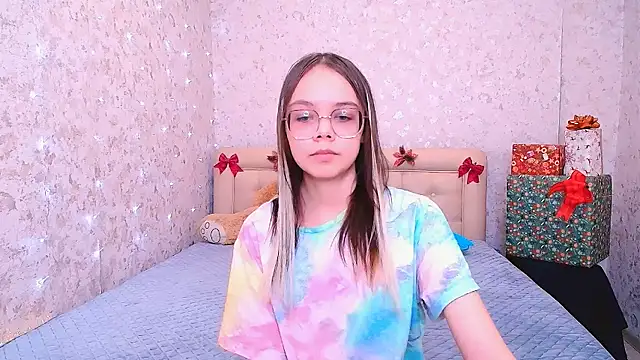 Snapshot of LolliStrawberry chatting on 01-11-26, 02:49 LolliStrawberry online show from 01-11-26, 02:49