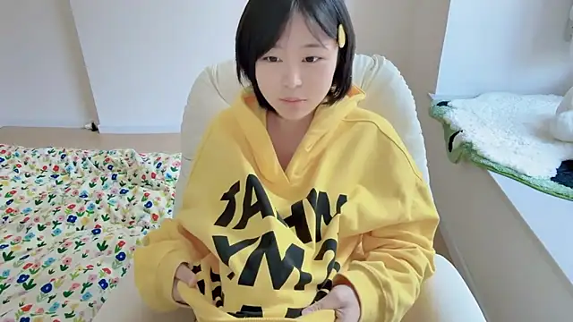 Onefiona online show from 03-27-26, 07:36