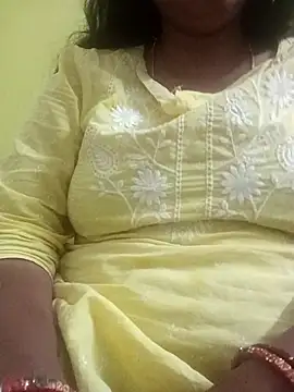 Snapshot of mohini_bhabhi chatting on 06-12-26, 07:57 mohini bhabhi online show from 06-12-26, 07:57