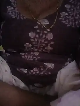 Snapshot of mohini_bhabhi chatting on 06-21-26, 06:54 mohini bhabhi online show from 06-21-26, 06:54