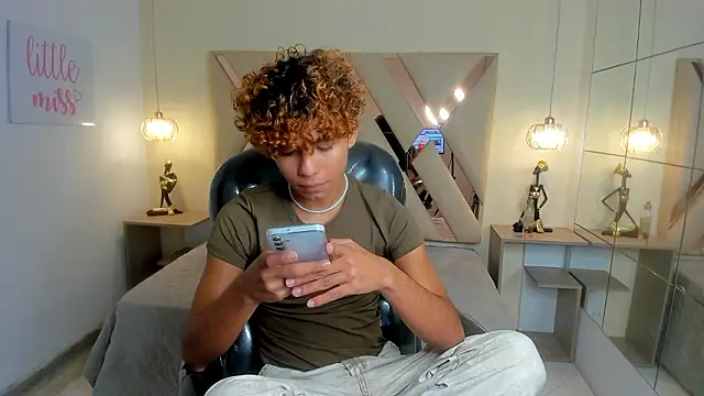 Anyelo Twink online show from 03-17-26, 09:01