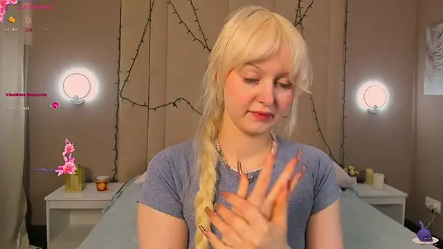 AdeleSilvy online show from 04-04-26, 01:37