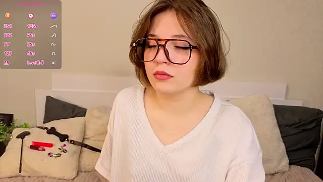 Next2Marie online show from 03-15-26, 05:02