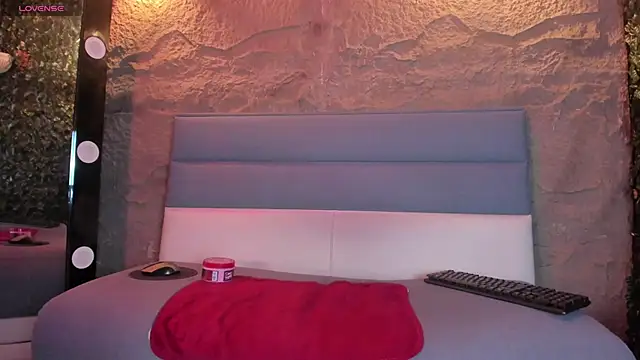 milenahot  69 online show from 02-05-26, 11:26