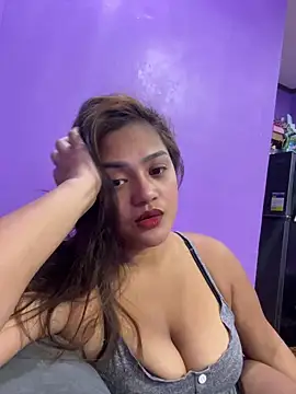 Snapshot of womanforall69 chatting on 07-19-26, 11:03 womanforall69 online show from 07-19-26, 11:03
