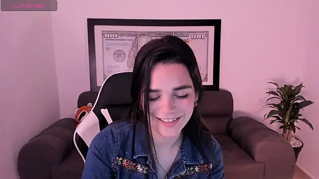 LucianaMoreau online show from 01-18-26, 02:15